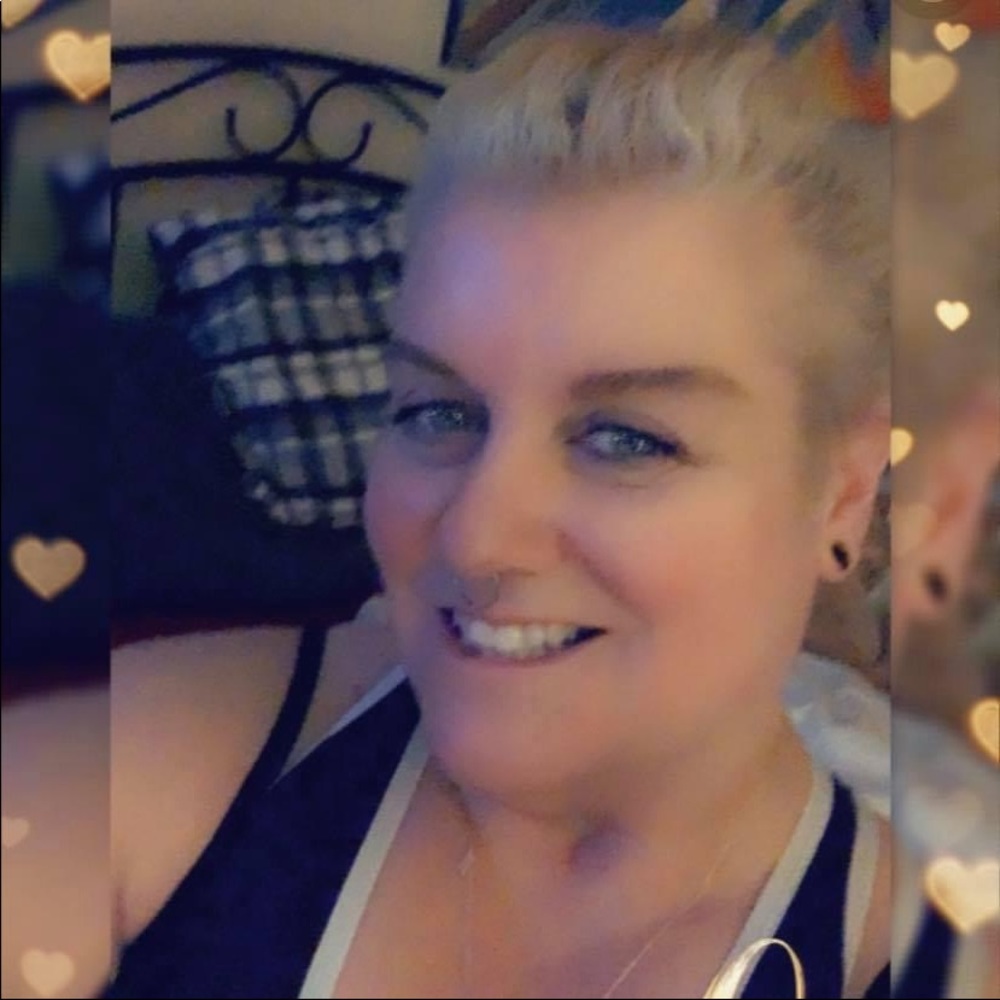 Meet your Posher, Sandy